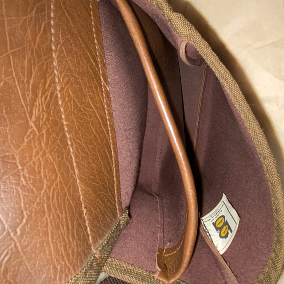 Bob Allen pouch bag - Picture 3 of 10